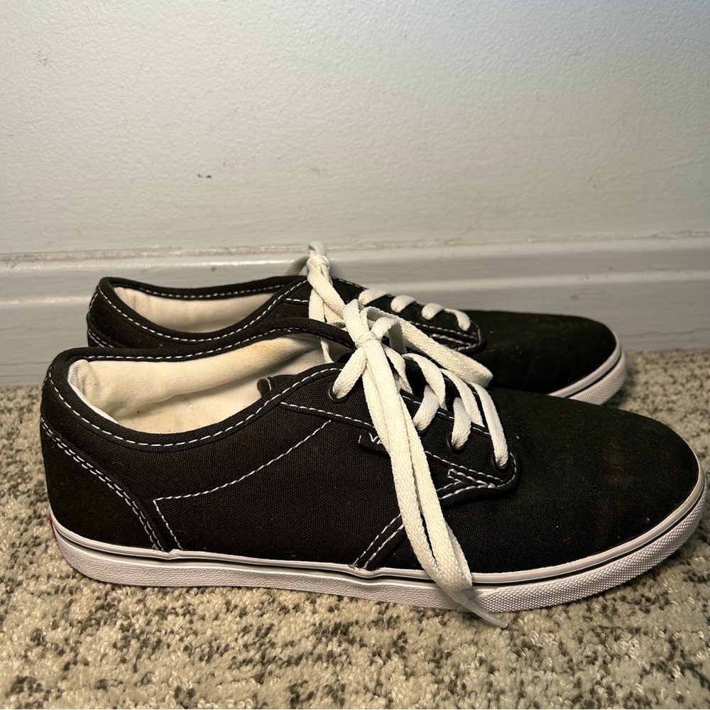 Vans Black & White Lace-Up Sneakers Size 6